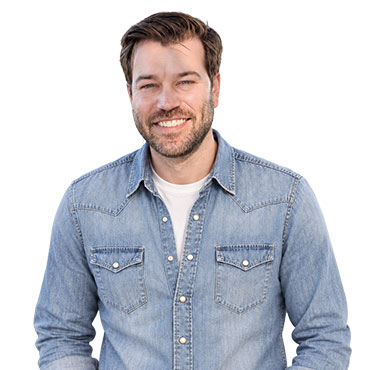 Nick Costa Headshot